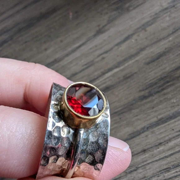 Sterling Silver Garnet Ring - Picture 1 of 6